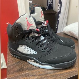 AJ5 Black Metallic Size 11
